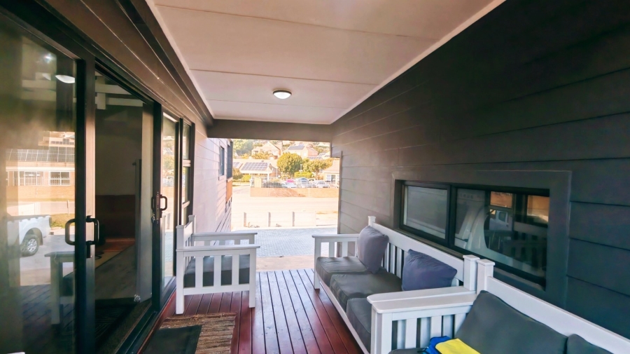 2 Bedroom Property for Sale in Sandhoogte Western Cape